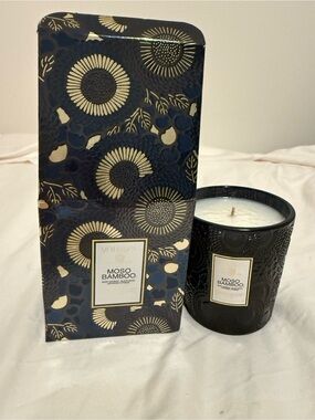 Voluspa Moso Bamboo Candle in Black Glass with Gold Accents